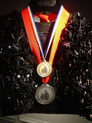 collares moda invierno 2009 medallas